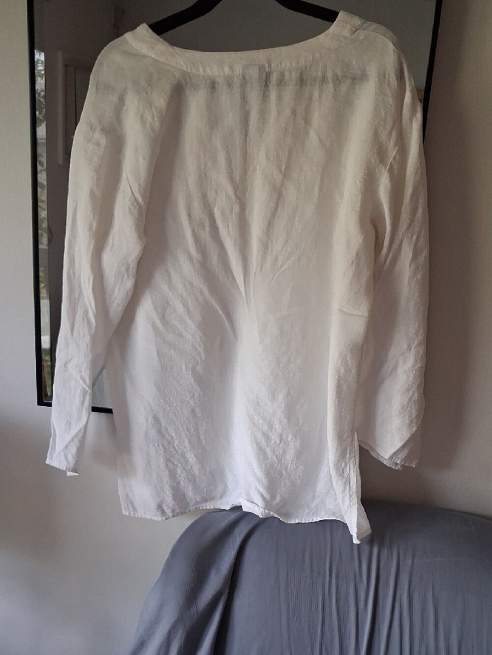 Eileen Fisher Ivory Linen V-Neck Tunic Top - Picture 5 of 8